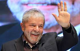 Planalto: Lula assinou termo antes porque poderia se ausentar da posse Planalto: Lula assinou termo antes porque poderia se ausentar da posse
