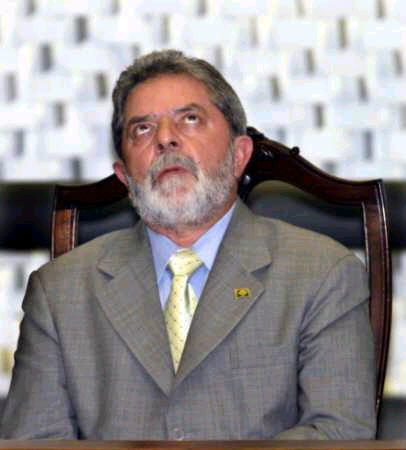 Juiz federal suspende nomeação de ex-presdiente Lula para Casa Civil Juiz federal suspende nomeação de ex-presdiente Lula para Casa Civil