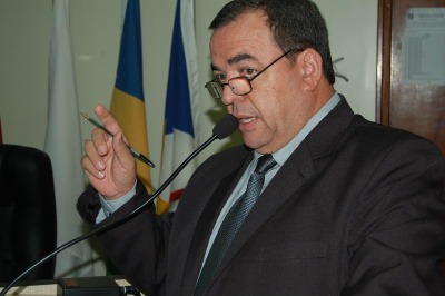 Instalação de super postes com lâmpadas LED é solicitado Presidente do legislativo, vereador Dilmar Bervian (DEM) Foto: Moreira Producões