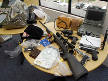 Sete cidades de MS são portas de entrada para armas e drogas