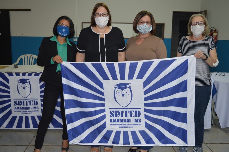 E/D: Presidente do Conselho Fiscal, Gilney Chaves junto da presidente do Simted, Erli Fernandes e das membros do conselho, Katy Mara e Cassia / Foto: Moreira Produções