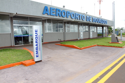 No aniversário de Dourados, André inaugura posto policial e aeroporto No aniversário de Dourados, André inaugura posto policial e aeroporto