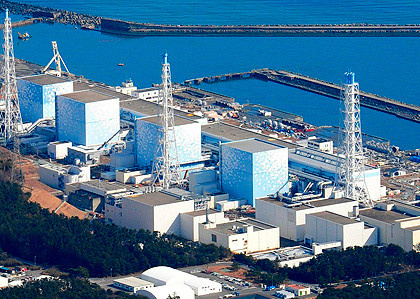 Ex-trabalhador com câncer entra com a primeira ação contra central de Fukushima