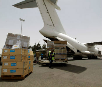 Ocha precisa de mais dinheiro para operações humanitárias Ocha entrega ajuda humanitária no Iêmen. Foto: Unicef