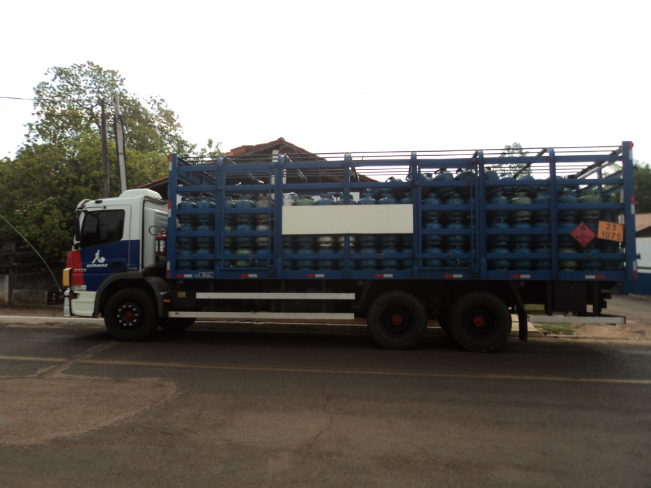 PMA apreende 442 botijões e multa infrator por transporte ilegal de gás