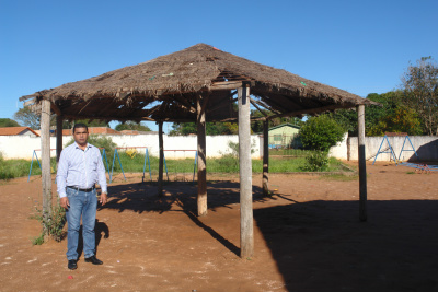Vereador Nicoline durante visita ao CEI Sonho de Criança / Foto: Moreira Produções
