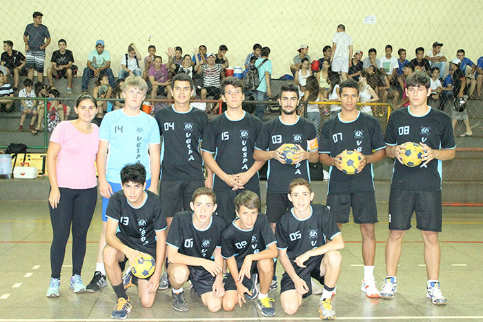 Equipe da Escola Estadual Vespasiano Martins conquistou a primeira colocação na modalidade Handebol, naipe masculino / Foto: Assessoria