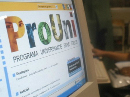 Candidatos a vagas remanescente do ProUni devem se inscrever de 23 a 31 de março