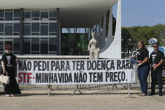 Entidades que representam pacientes com doenças raras defendem a distribuição gratuita de medicamentos que não estão na lista do SUS e não têm registros na AnvisaElza Fiuza/Agência Brasil; Agencia Brasil