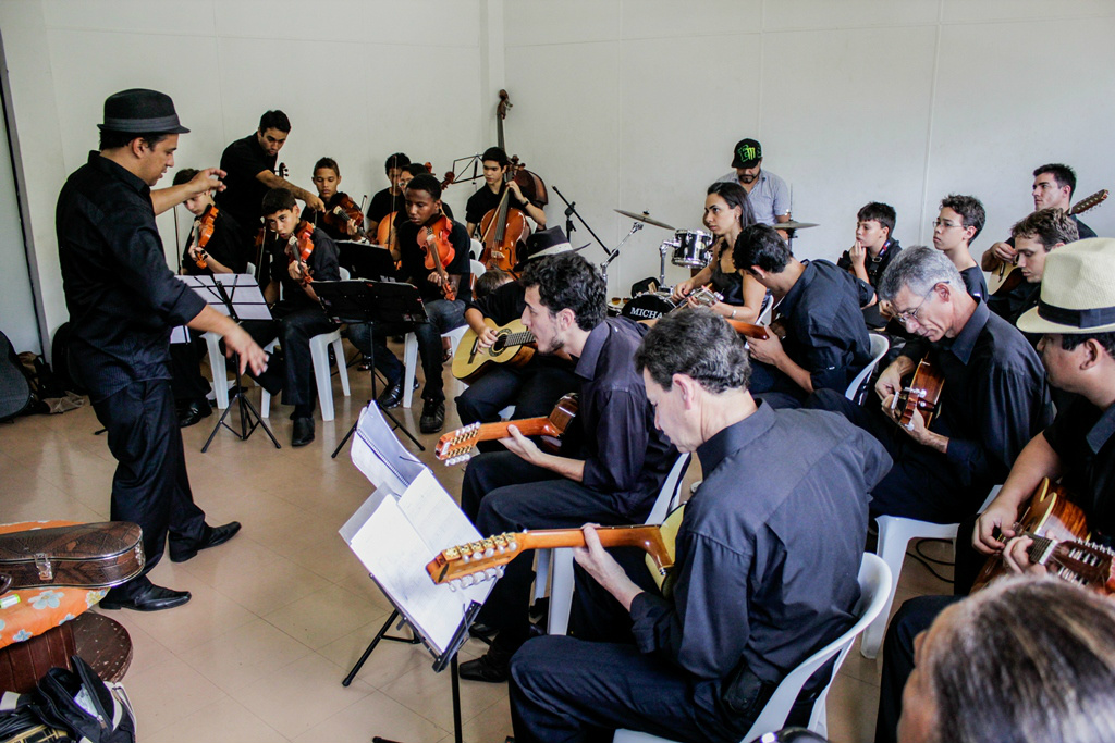 Projeto Camerata Violeira tem inscrições abertas para oficina gratuita