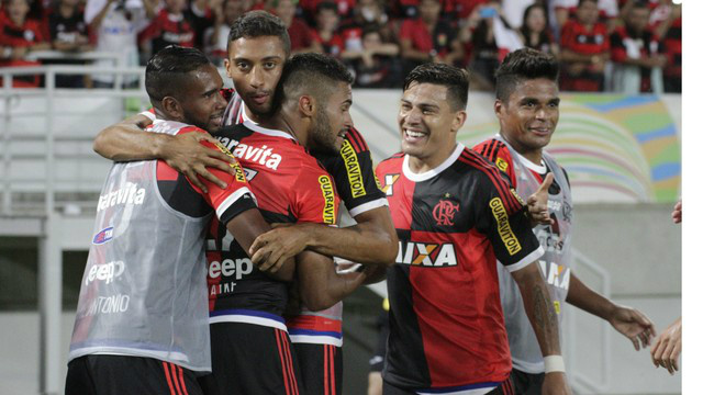 Fla vence, reduz diferença para o G-4 e empurra Avaí para a zona do perigo Fla vence, reduz diferença para o G-4 e empurra Avaí para a zona do perigo