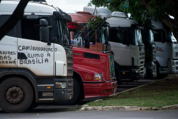 Incentivos para compra de caminhões foram além do necessário Para a ministra, muitas das reivindicações dos caminhoneiros são procedentes / Marcelo Camargo/Agência Brasil