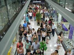 Shoppings centers venderam 13% a mais neste Natal