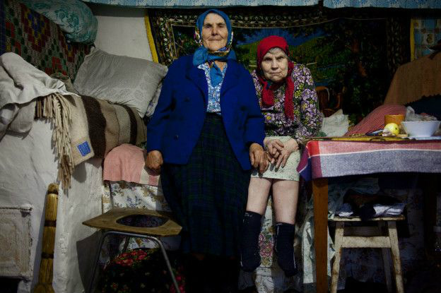 A comunidade de idosas que vive em uma área de exclusão em Chernobyl Autoridades tentaram tirar pessoas da zona de exclusão, mas acabaram desistindo