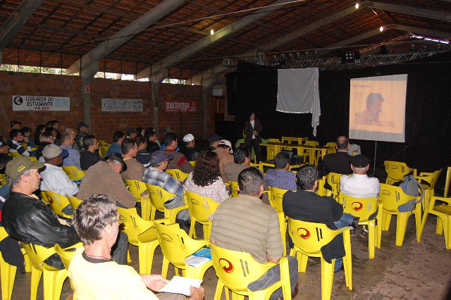O 8º Encontro Sul-Mato-Grossense de Apicultores foi realizado no Parque de Exposições de Amambai. Foto: Moreira Produções.