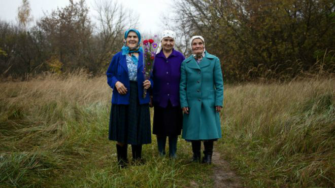 A comunidade de idosas que vive em uma área de exclusão em Chernobyl Mulheres vivem há mais de 20 anos em zona de exclusão