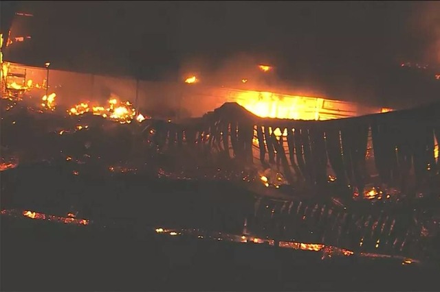 Incêndio atinge galpão dos estúdios da Rede Globo, no Rio de Janeiro Foto: Divulgação