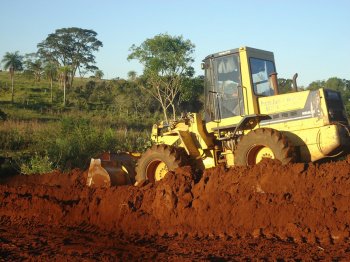 Apoio à agricultura - construção de tanque de piscicultura em cooperação com a secretaria de Agricultura.