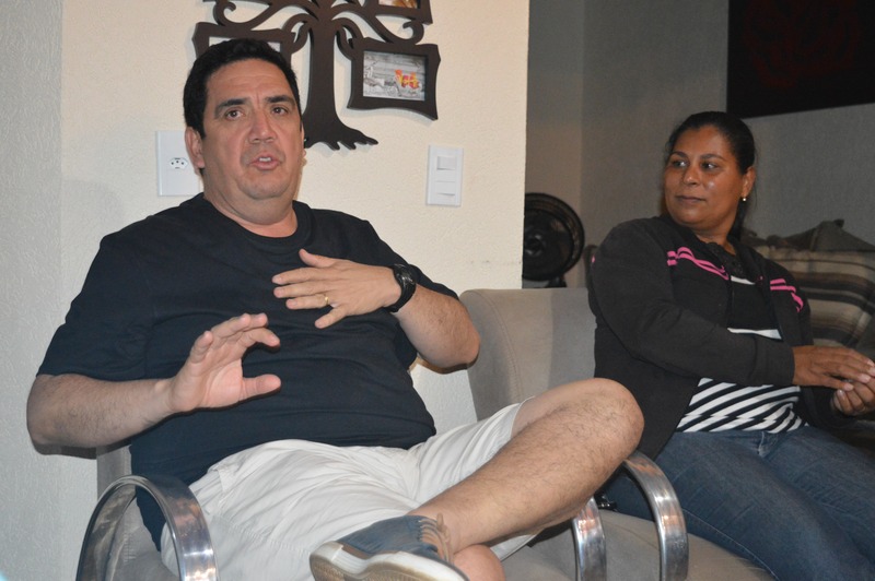 Executiva municipal se reúne e busca fortalecer o Podemos em Amambai Odil Puques e Patrícia Mendes durante a reunião / Foto: Moreira Produções