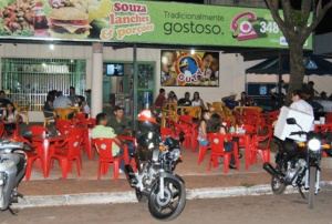 Agenda de eventos em Amambai O Souza Lanches está localizado na Rua Tiradentes, ao lado da Nutrivet.