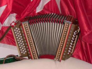 Agenda de eventos em Amambai 1ª Queima do Alho com Baile de Aleluia acontece dia 7 de abril.