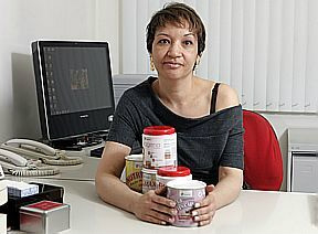 Consumidor troca frutas e verduras por comida industrializada 'funcional' 'É tão prático!' Rosimeire Fernandes gasta cerca de R$ 400 por mês com esses produtos. (Ayrton Vignola/AE)