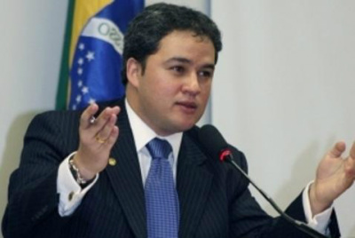 Senado aprova projeto que aumenta pena para crime de contrabando Deputado federal Efraim Filho (DEM/PB), autor do projeto / Foto: Divulgação