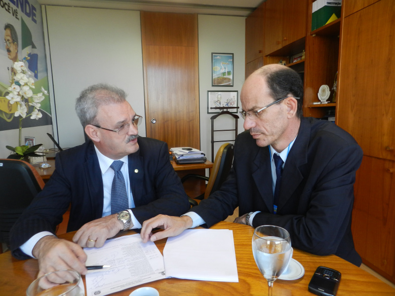 Conquista é fruto da parceria entre o prefeito Sérgio Barbosa e o deputado federal Geraldo Resende 