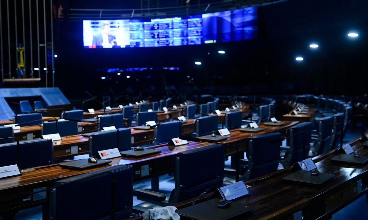 Senado derruba veto que impedia reajuste a servidores da saúde Foto: Agência Senado