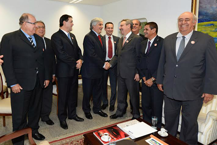 Em Brasília Paulo Corrêa solicita apoio de Delcídio e Biffi Em Brasília Paulo Corrêa solicita apoio de Delcídio e Biffi