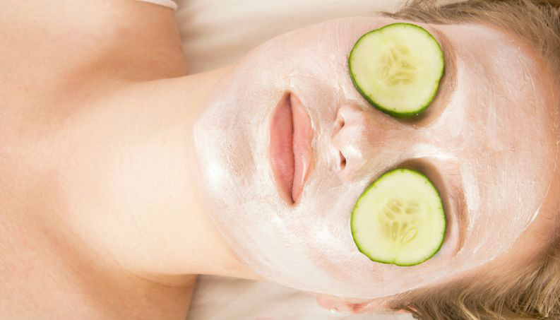 3 truques caseiros com maçã, pepino e chá que amenizam as olheiras 3 truques caseiros com maçã, pepino e chá que amenizam as olheiras