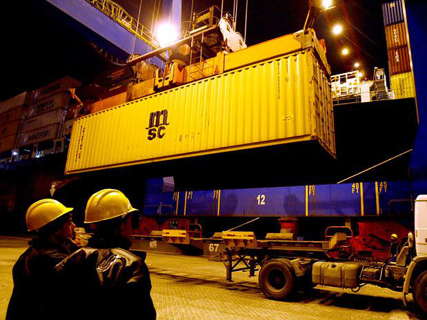 Porto de Santos movimenta recorde histórico de cargas