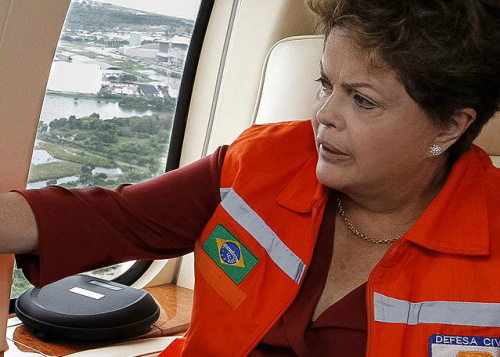 No ES, Dilma reforça apoio aos desabrigados No ES, Dilma reforça apoio aos desabrigados