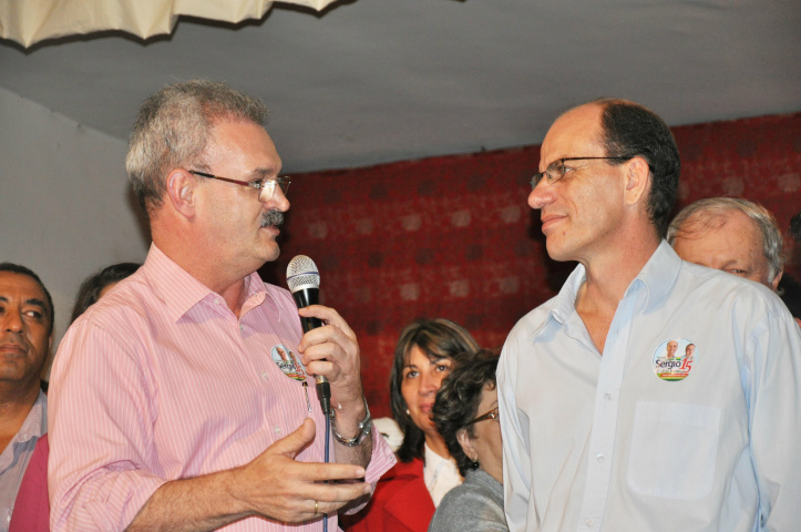 Eleições 2012: Geraldo lança campanha de Sérgio Barbosa em Amambai Foto de Kauhê Prieto:Geraldo Resende destaca parceria com Sérgio Barbosa.