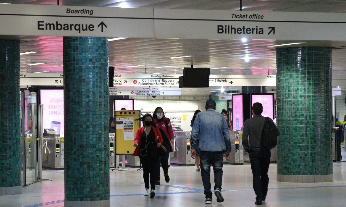 Covid-19: registrados 34,8 mil casos e 1,2 mil mortes em 24 horas Foto:Divulgação