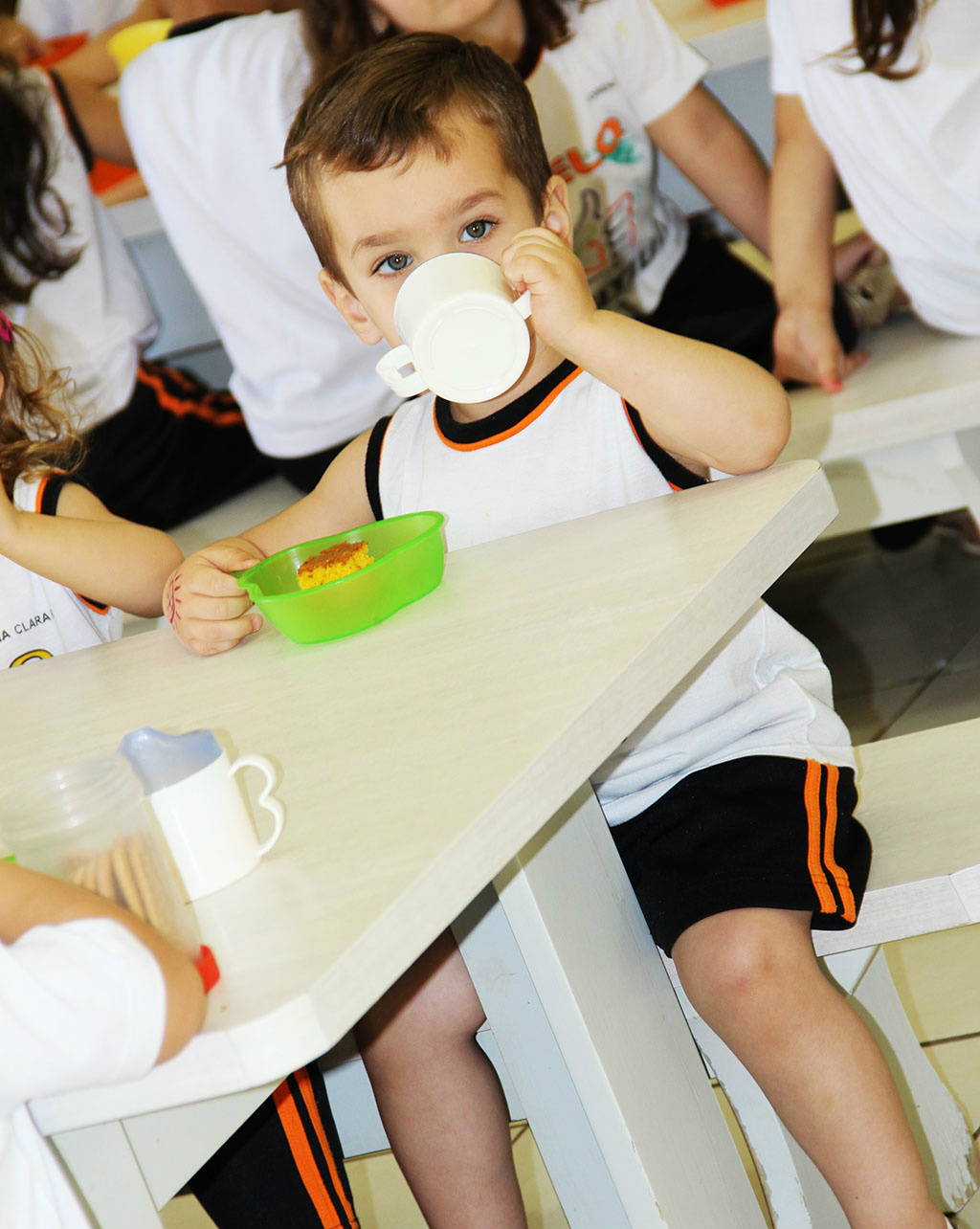Educação infantil do Colégio CELQ incentiva a adoção de hábitos alimentares saudáveis / Foto: Assessoria