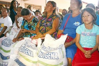 Governo entrega 1.781 cestas alimentares aos indígenas do Estado Governo entrega 1.781 cestas alimentares aos indígenas do Estado