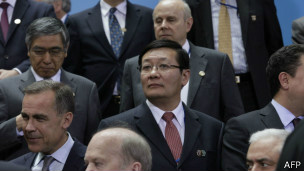 Lou Jiwei deu sinais de que aceitaria um crescimento do PIB de 7% em 2013