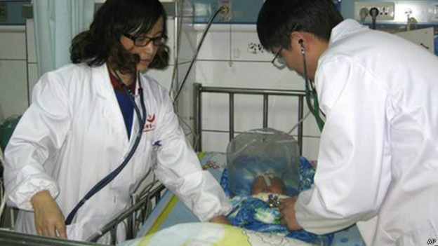 Autoridades suspendem uso de vacina contra hepatite B de fabricante chinês