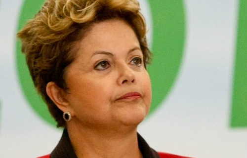 Dilma tem 33,4% dos votos, diz pesquisa CNT/MDA Dilma tem 33,4% dos votos, diz pesquisa CNT/MDA