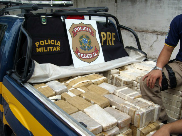 Carregamento de cocaína foi pesado na manhã desta sexta-feira (17) (Foto: Divulgação/PF)