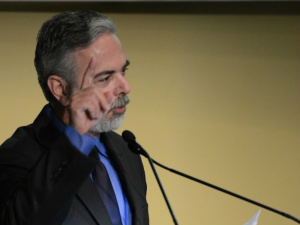 Redução de dependência tecnológica ajudará a evitar espionagens, diz Patriota