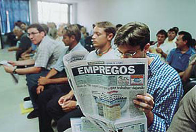 País registra 9,6 milhões de desempregados de novembro de 2015 a janeiro de 2016 País registra 9,6 milhões de desempregados de novembro de 2015 a janeiro de 2016