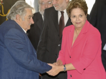 Dilma e Mujica definem novo paradigma nas relações entre Brasil e Uruguai