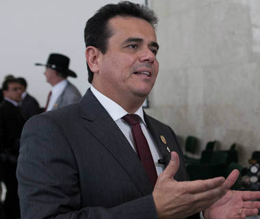 Presidente da Funasa é exonerado do cargo Henrique Pires é exonerado da Funasa e governo inicia saída dos aliados de Temer / Foto: Reprodução
