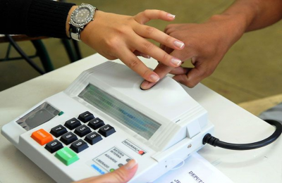 Saiba como melhorar a leitura das digitais na hora do voto Eleitores de todo o país usarão novamente o sistema biométrico de identificação amanhã (26) para votar no segundo turno Foto: Divulgação