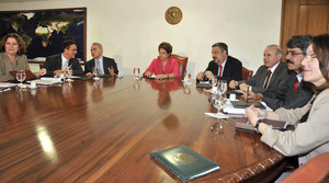 Dilma marca para a próxima semana a primeira reunião ministerial de seu governo Dilma marca para a próxima semana a primeira reunião ministerial de seu governo