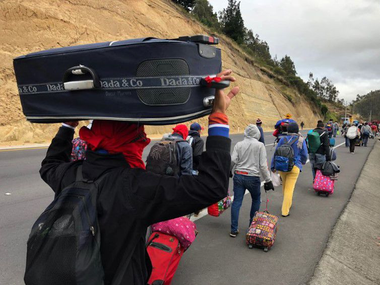 Equador amplia emergência e estuda fixar cotas para venezuelanos