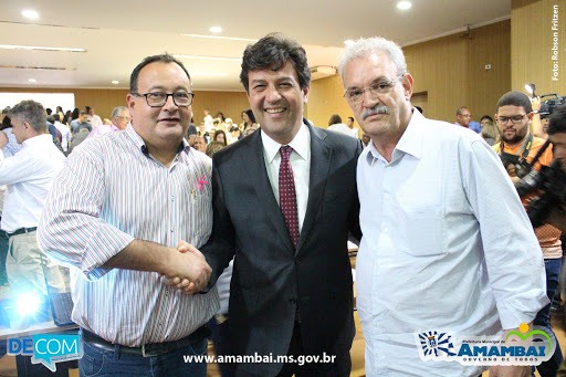 E/D- Prefeito Dr. Bandeira, ex-ministro Mandetta e o secretário estadual de Saúde, Geraldo Resende / Foto: Arquivo/Decom