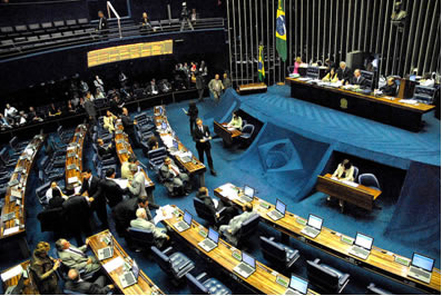 Senadores cobram votação da PEC das MPs na Câmara Senadores cobram votação da PEC das MPs na Câmara
